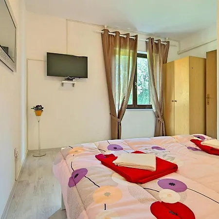 Petra 3 Apartman *